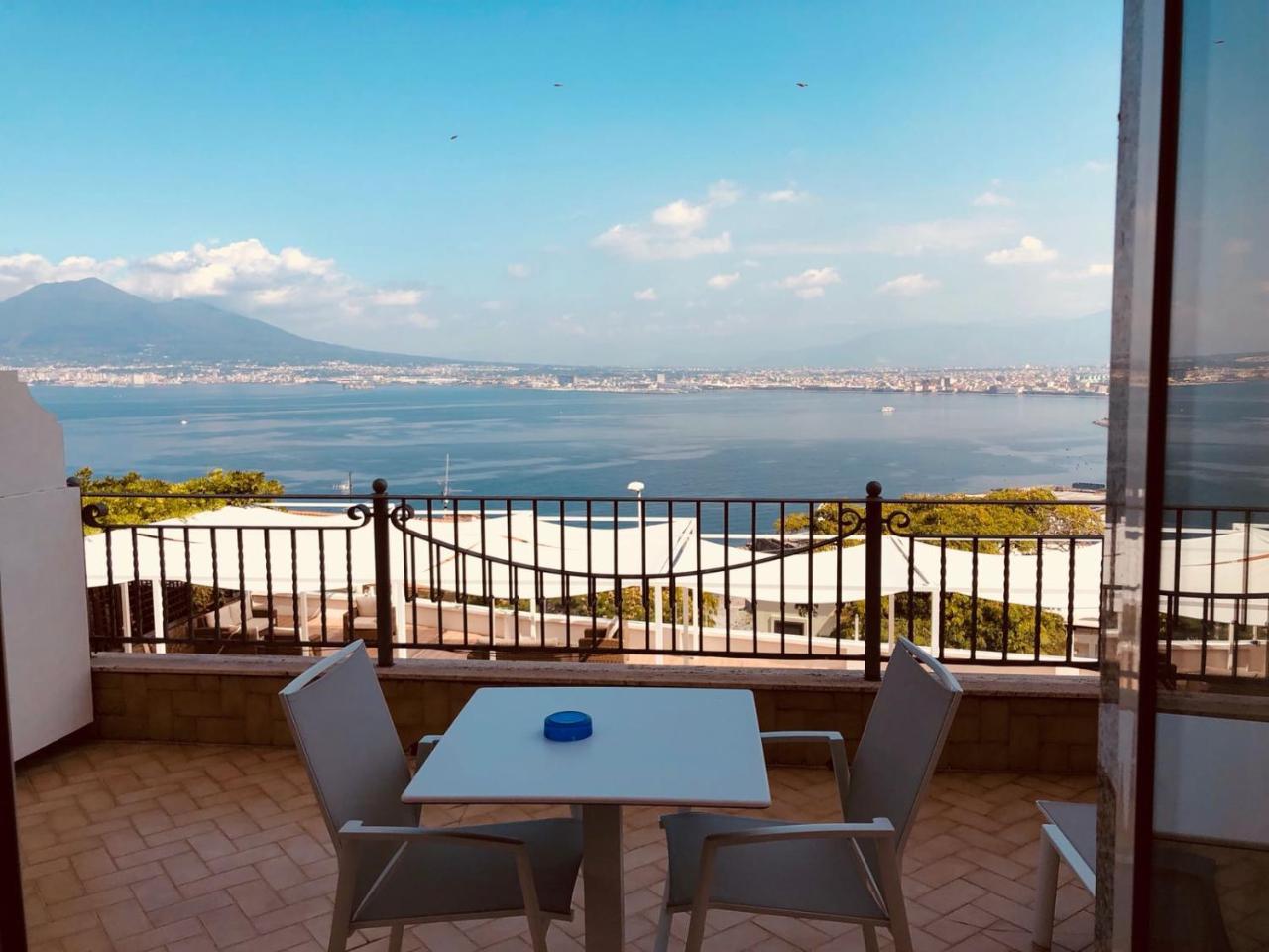 Hotel Elisabetta Castellammare di Stabia Exterior photo