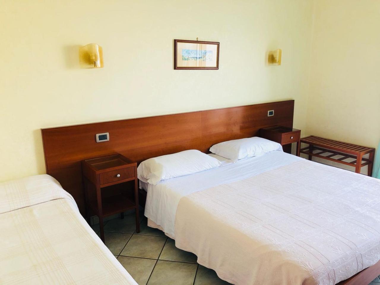 Hotel Elisabetta Castellammare di Stabia Exterior photo