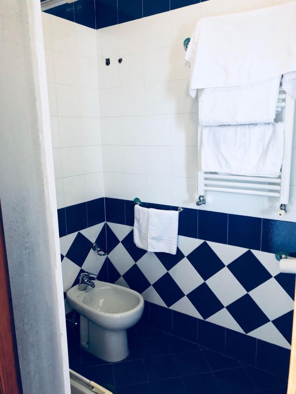 Hotel Elisabetta Castellammare di Stabia Exterior photo