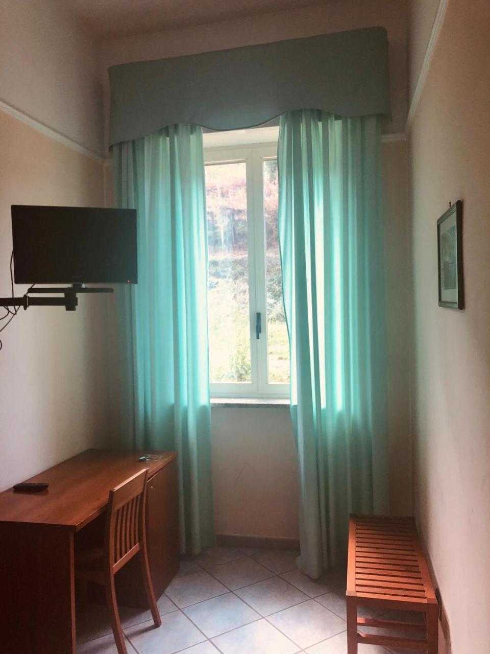 Hotel Elisabetta Castellammare di Stabia Exterior photo